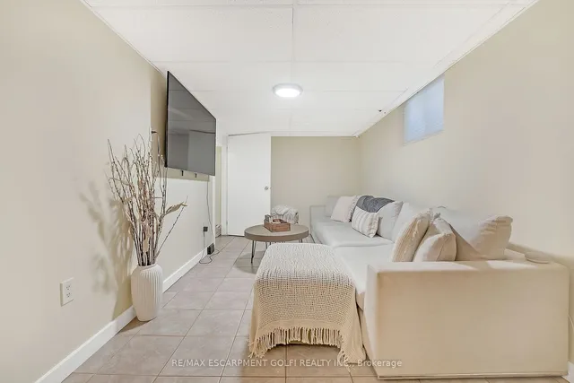 Additional image 25 of 1617 Main St