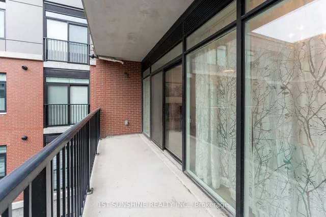 Additional image 29 of 1 Redfern Ave Unit 322