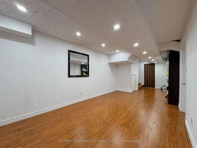 Additional image 22 of 50 Blackwell Ave Unit 8