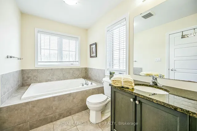 Additional image 33 of 20 Queen Mary Blvd