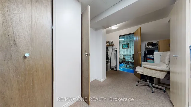 Additional image 32 of 24 Streamdale Crt