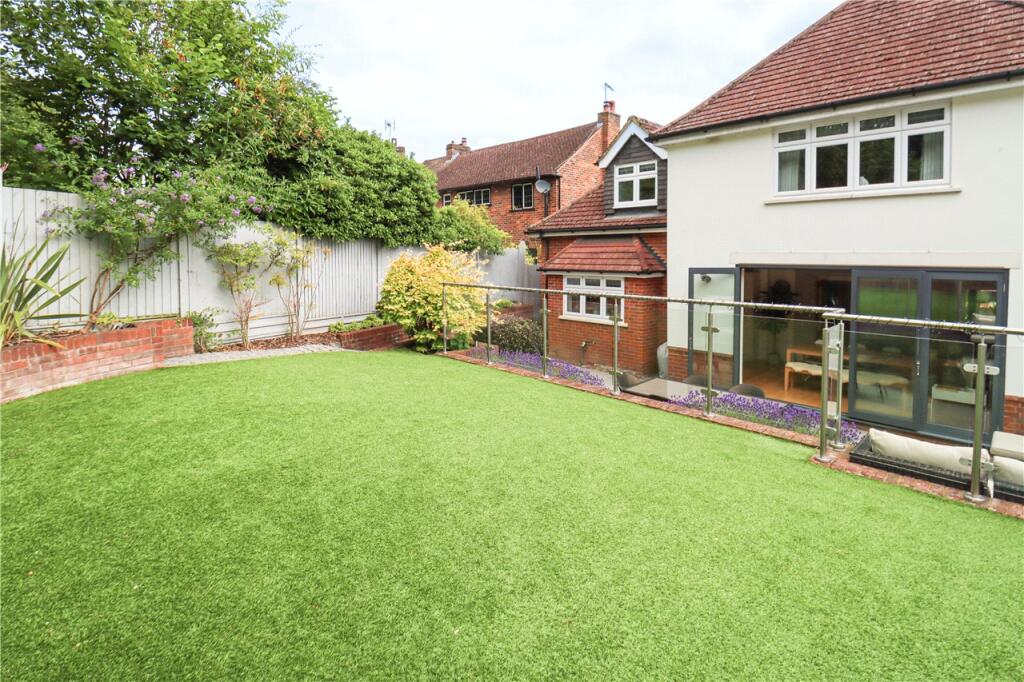 Additional image 19 of Park Rise, Harpenden, Hertfordshire, AL5