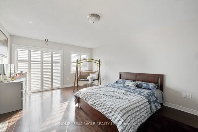 Additional image 20 of 35 Fresnel Rd