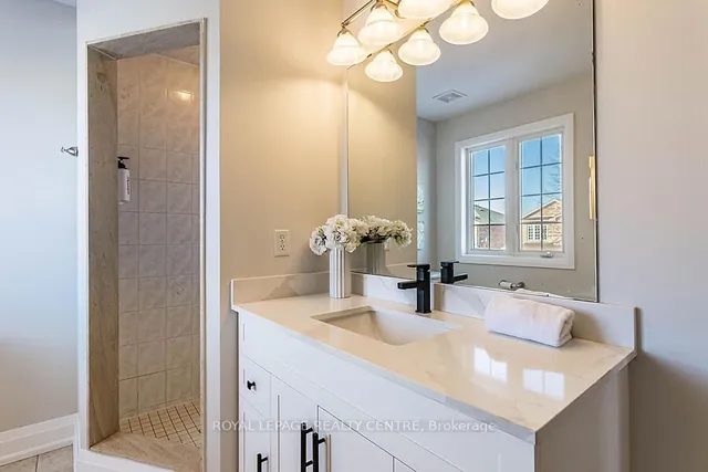 Additional image 23 of 3 Lake Louise Dr