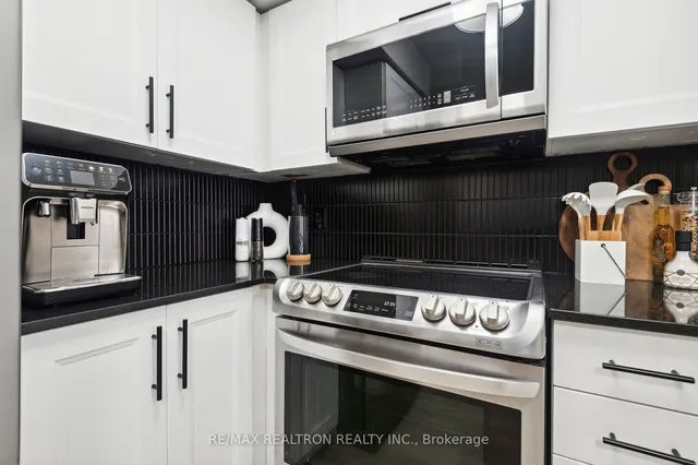 Additional image 16 of 1070 Sheppard Ave Unit 208