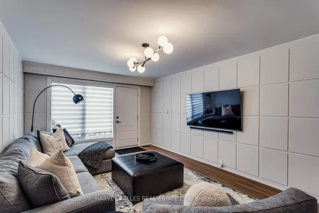 Additional image 37 of 58 Palm Dr