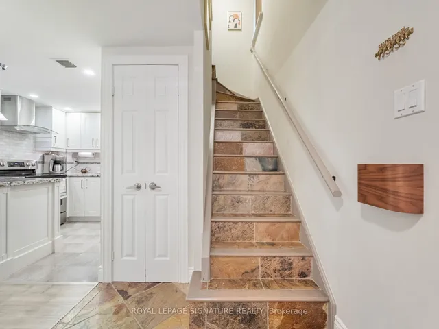 Additional image 20 of 80 Adelaide St Unit TH6