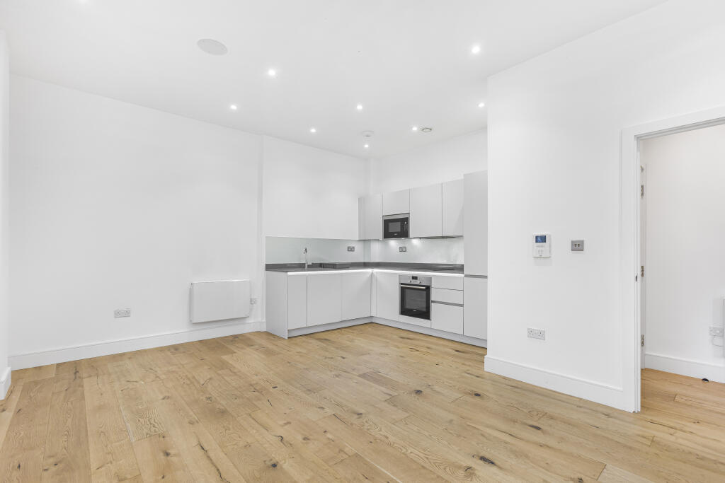 Additional image 6 of Great North Road, Hatfield, Hertfordshire, AL9