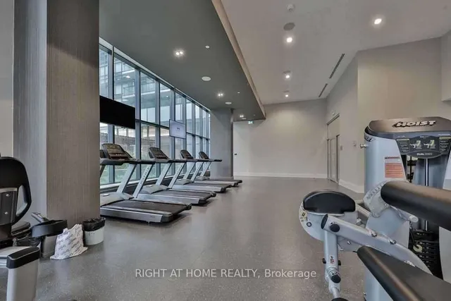 Additional image 9 of 460 Adelaide St Unit 820