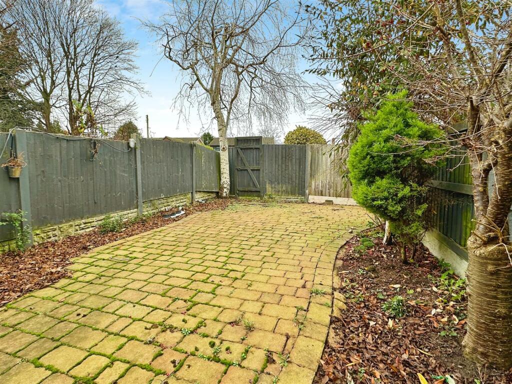 Additional image 25 of Willow Close, Alcester