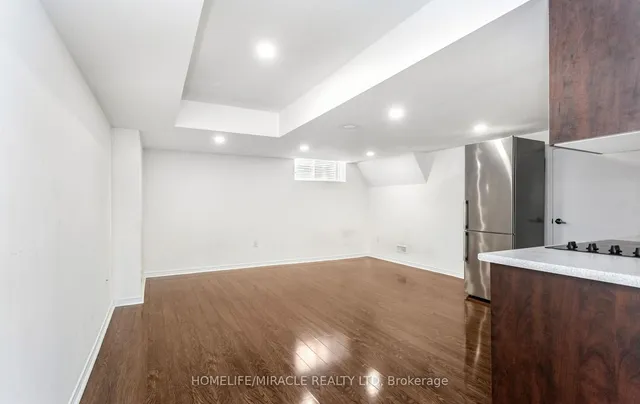 Additional image 29 of 30 Golden Springs Dr