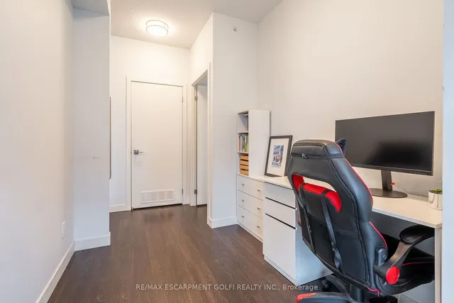 Additional image 17 of 2087 FAIRVIEW St Unit 2001