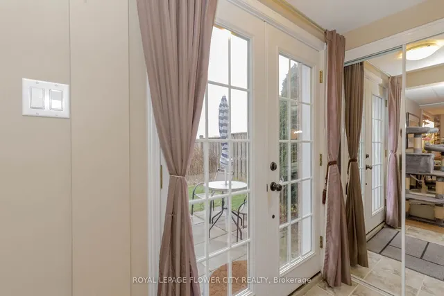 Additional image 26 of 142 Vintage Gate