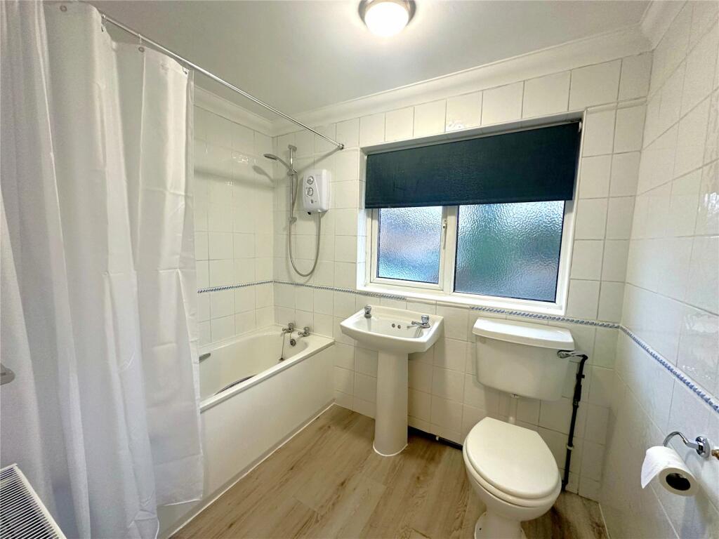 Additional image 9 of Hunters Ride, Bricket Wood, St. Albans, Hertfordshire, AL2