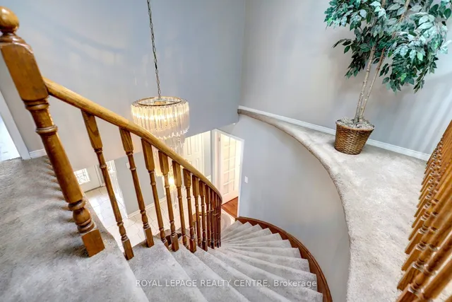 Additional image 20 of 3200 Hazelwood Ave