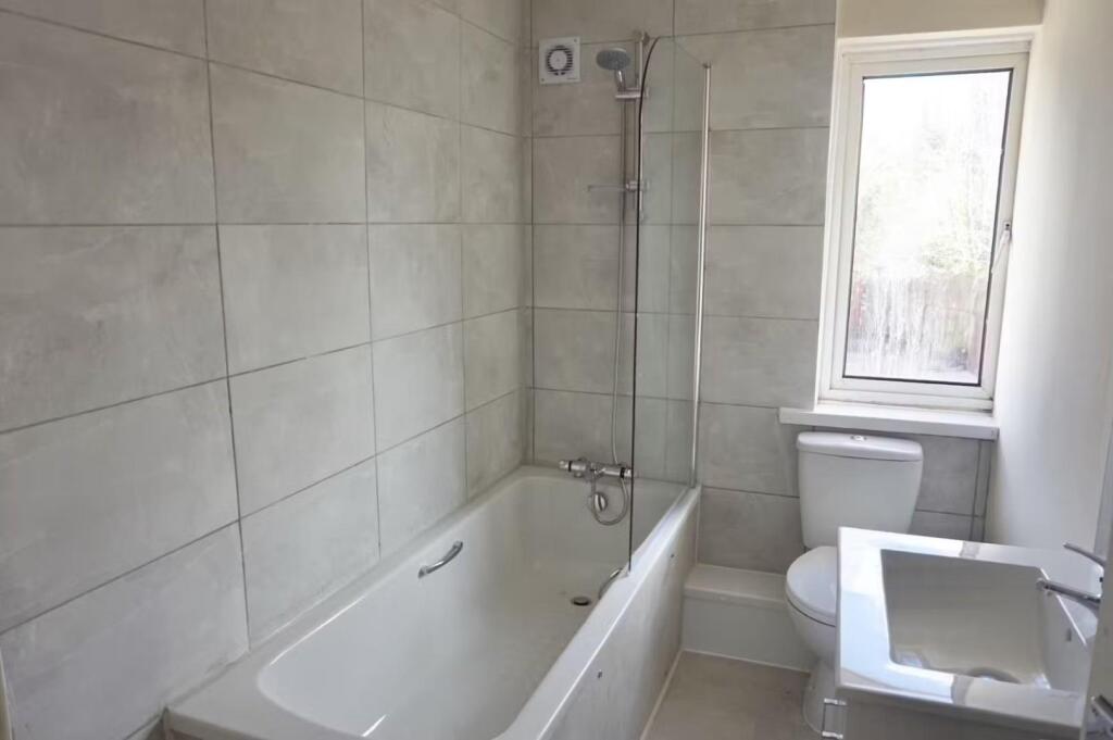 Additional image 8 of Honiton Crescent, Birmingham