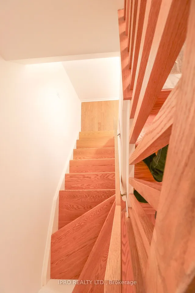 Additional image 28 of 3 Shank St Unit 304