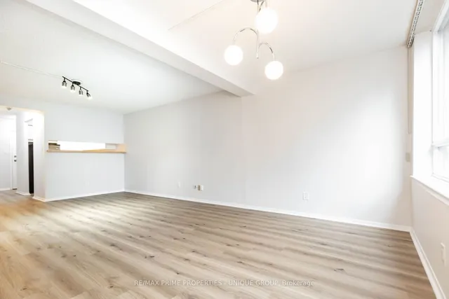 Additional image 9 of 633 Bay St Unit 606