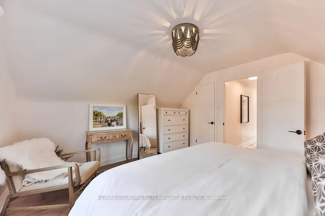 Additional image 21 of 319 Townsend Ave