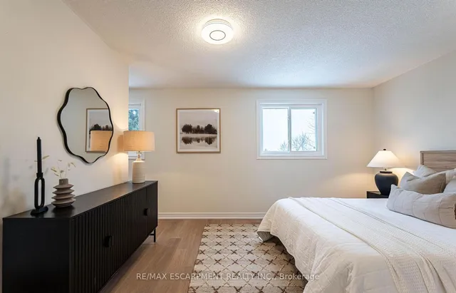 Additional image 16 of 29 Featherwood Cres