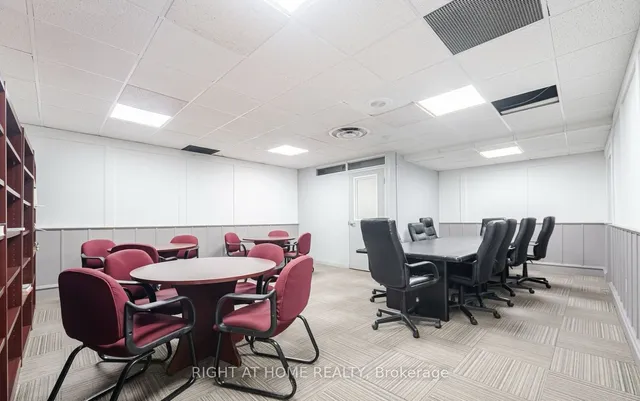 Additional image 38 of 260 Seneca Hill Dr Unit 1504