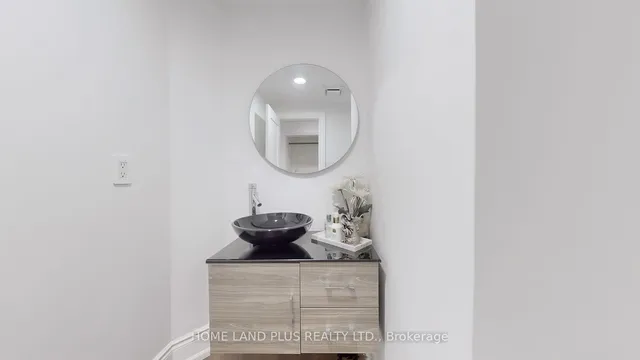 Additional image 17 of 85 Rochester Ave