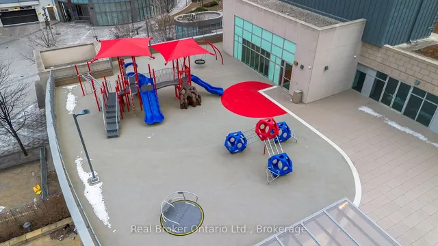 Additional image 36 of 50 Absolute Ave Unit 3701