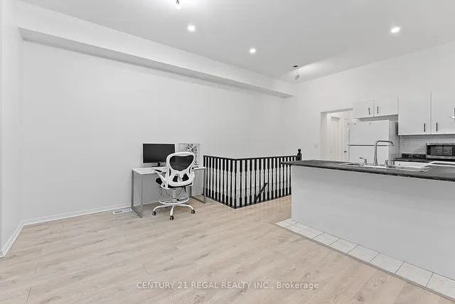 Additional image 28 of 228 St George St Unit 3