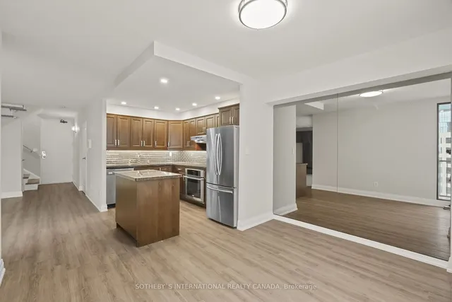 Additional image 12 of 33 Harbour Sq Unit 2208