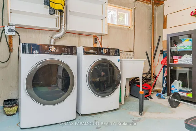 Additional image 31 of 43 Bromley Cres