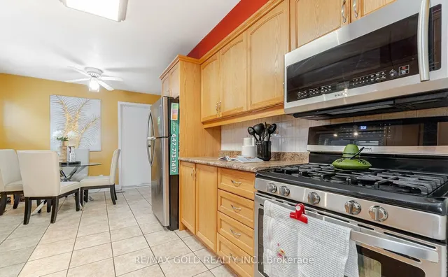 Additional image 16 of 17 Mansion St