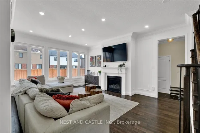 Additional image 10 of 51 July Ave