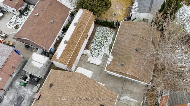 Additional image 30 of 131 East 42nd St