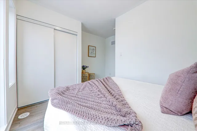 Additional image 26 of 167 Downsview Park Blvd