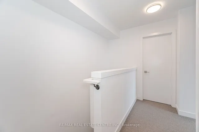 Additional image 22 of 155 Veterans Dr Unit 7