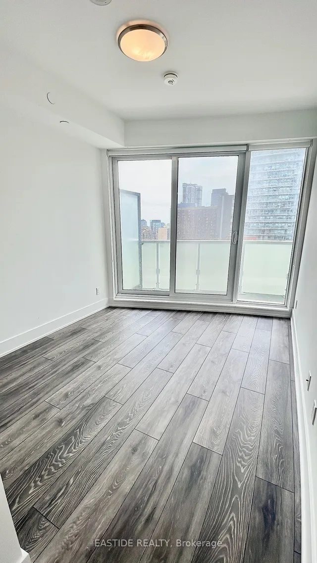 Additional image 6 of 403 Church St Unit 1402