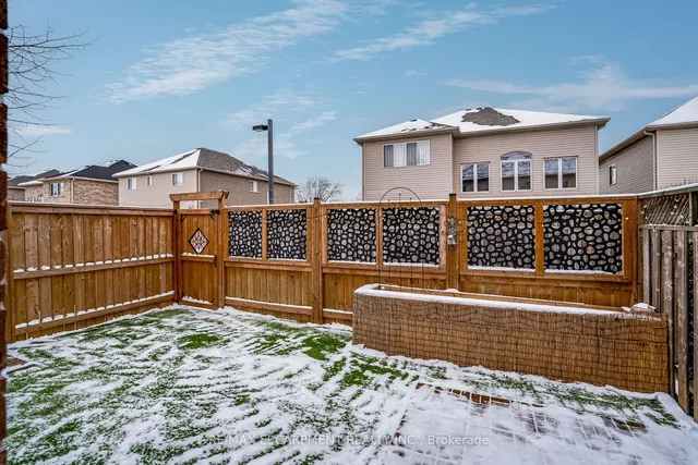 Additional image 26 of 24 Marina Point Cres