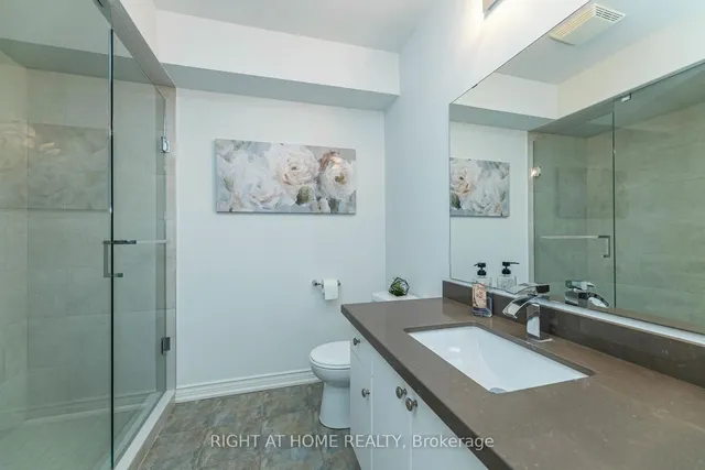 Additional image 30 of 34 Horsham Ave