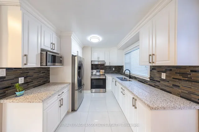 Additional image 11 of 3988 Ellesmere Rd