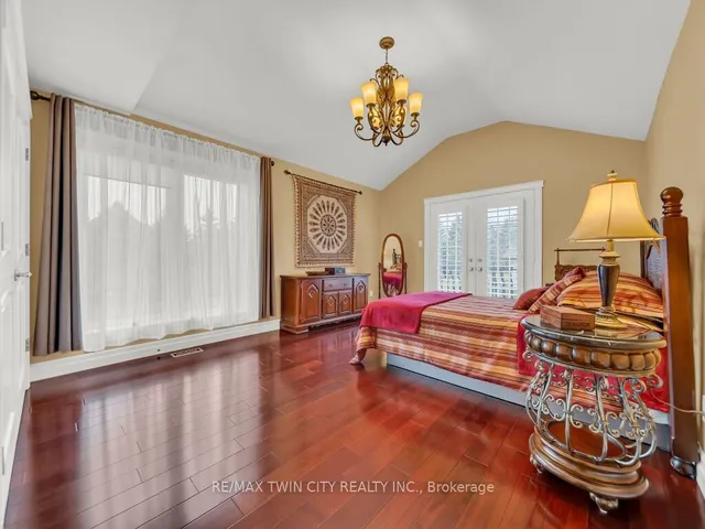 Additional image 20 of 26 Paddock Crt