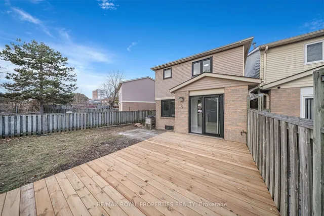 Additional image 33 of 50 Scarfair Ptwy