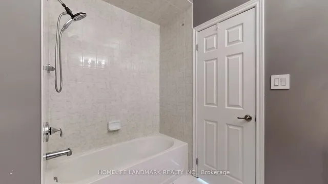 Additional image 23 of 315 North Park Blvd