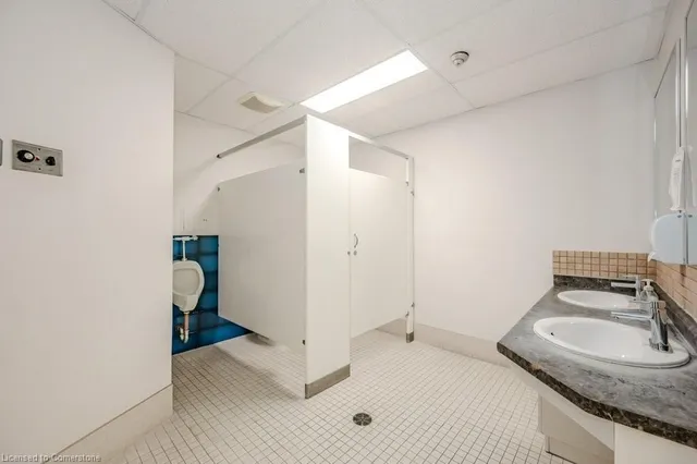 Additional image 8 of 3227 King St Unit 1111