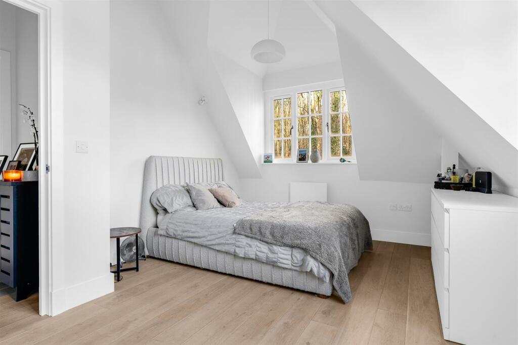 Additional image 12 of Codicote Road, Welwyn