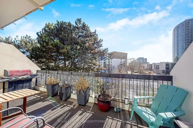 Additional image 16 of 2 Valhalla Inn Rd Unit 215