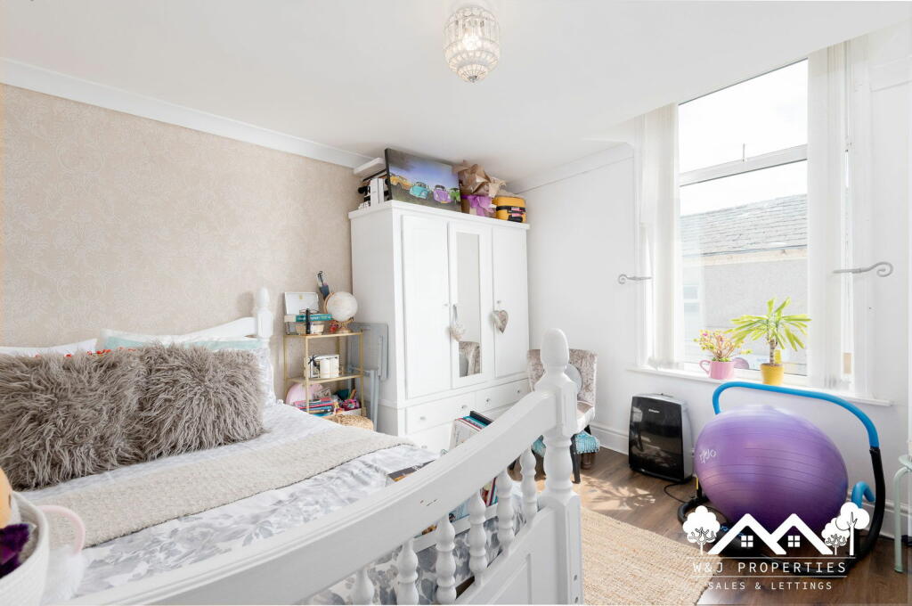 Additional image 18 of Blackburn Road, Darwen, BB3