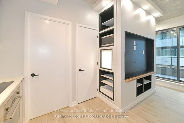 Additional image 7 of 161 Roehampton Ave Unit 233