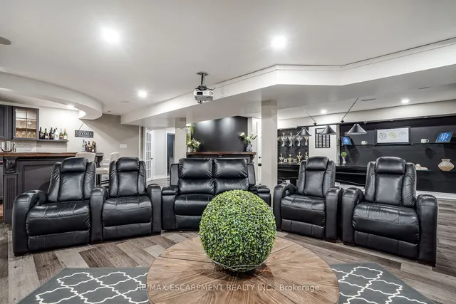 Additional image 34 of 8 Orr Cres