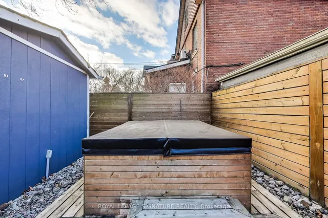 Additional image 40 of 90 Laws St