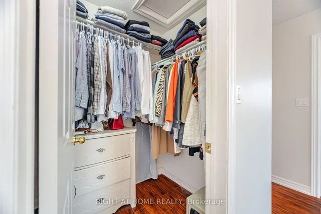 Additional image 24 of 1071 Kennedy Circ